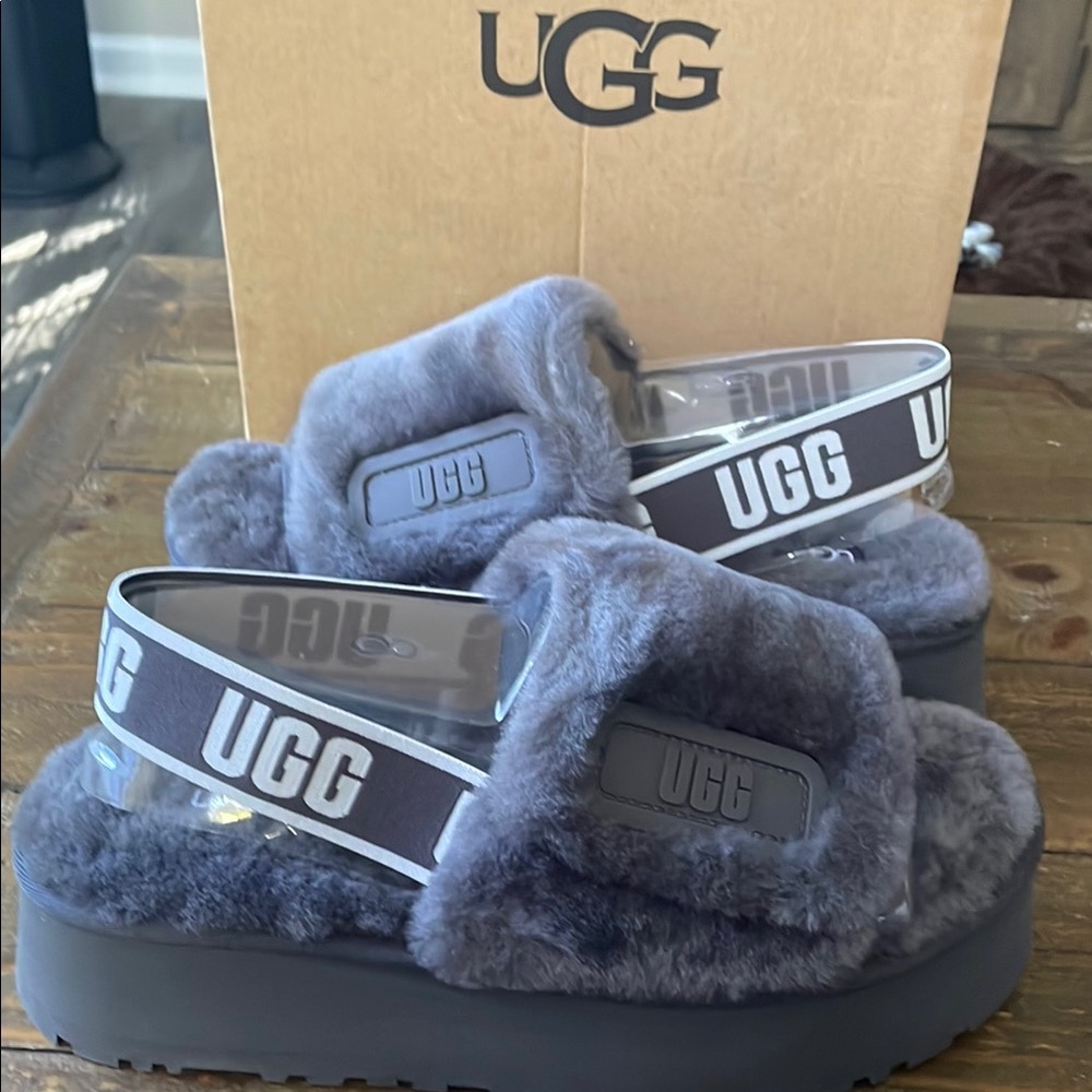 Gray, fluffy sandals/slippers. New in Box. Size 8.